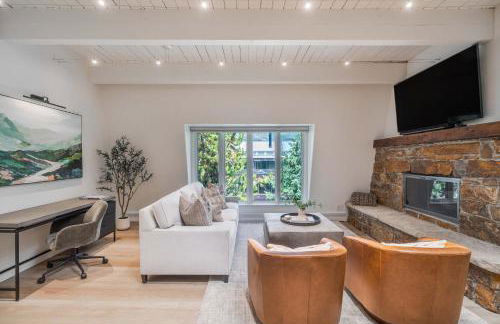 1 Block to Gondola Updated Top-Floor 2BR 2BA - Foto 37