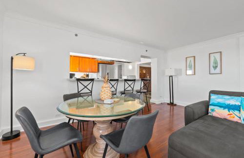 Honu Hale Penthouse 2 BDR Ocean View Waikiki - Photo 16