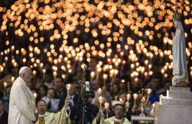 Tour privato di un'intera giornata: Santuario di Fatima, Batalha, Nazaré, Óbidos - Foto 5