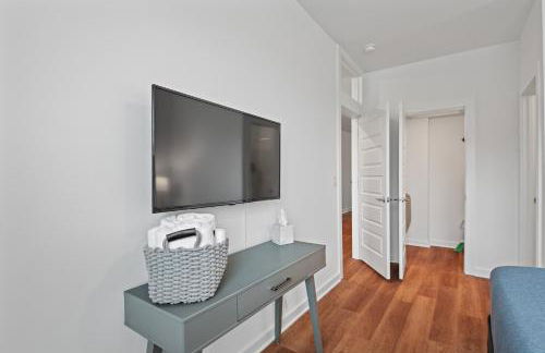 Charming Duplex Retreat in Old Town Manchester, VA - Foto 33