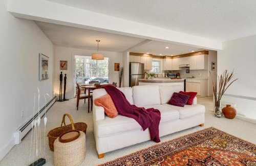 1 Mi to Maine Street! MCM-Style Home in Brunswick - Foto 7