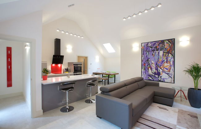 Railway Apartments - Photo 25