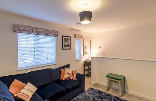 Charming Coastal Retreat - 1-Bedroom Flat in Blyth - Pass the Keys - Foto 12