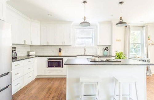 Open and Comfy home near Downtown-Folly Beach - Foto 25