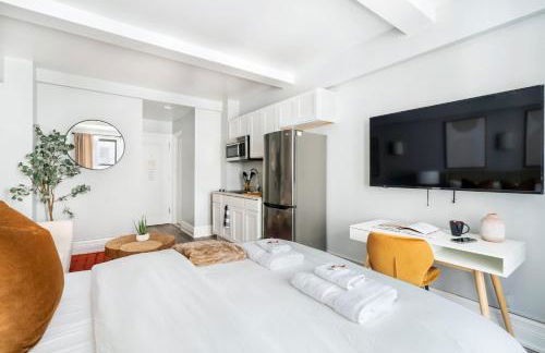 73-1104 New Studio UWS Doorman Gym - Foto 20