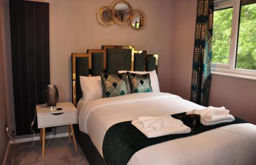 Modern 3 bedroom house- 2 parking spaces- near central MK - Foto 30