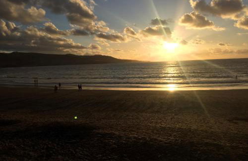 Piso con piscina y garaje en la Playa de Las Canteras - Foto 24