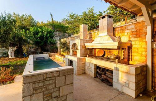 Sunset Paradise - Verga's Utimate Seaview Getaway - Photo 41