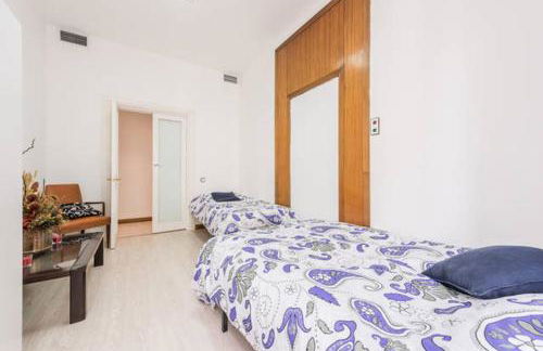 M&F Apartaments Gran Via - Photo 28