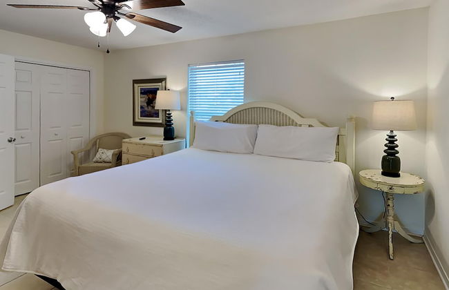 Gulf Island by SVR - Photo 14