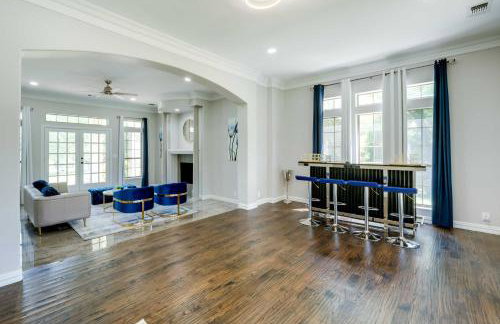 10 Acres with Hot Tub and Pond Luxury Melissa Villa! - Foto 6