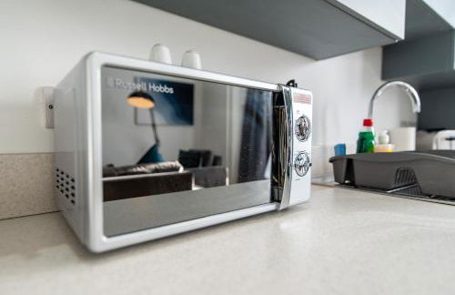 Victoria Apartments Stylish 3BR in Hartlepool - Photo 9