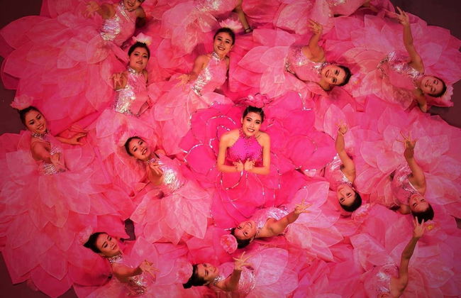 Entrada a Charming Danang Show - Foto 3