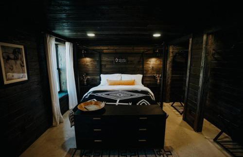 Luxe Nordic Barndominium Retreat at Black Pine - Foto 21