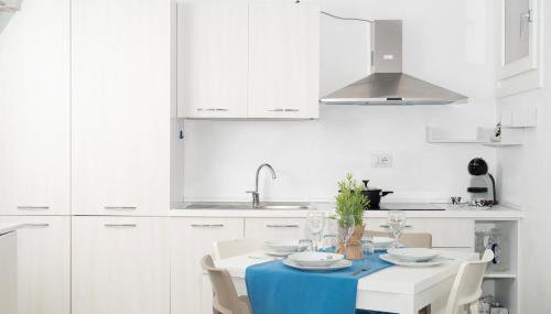 White-Villetta con Piscina, Giardino e Parcheggio - Photo 2, stove, pet friendly