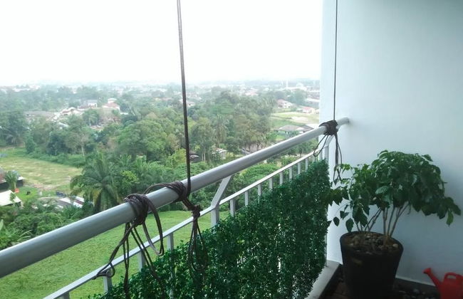 Cozy Crib at 7 Tree Seven Residence - Photo 18