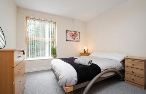 Brimmond Homes - nr to Univ, Hospitals, o2 Apollo, PLAB & 7 mins to City Centre - Stylish, Modern & Secure 2 Bed, 2 Bath Apt with Allocated Free Parking - Foto 56