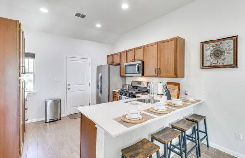 Pool Access and Private Yard Family Home in Kyle! - Foto 10