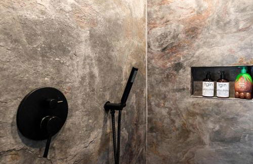 Riverfront w Deck Grill Fire pit & Climbing Wall - Photo 28