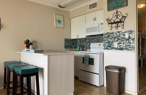 Corpus Christi North Beach Cozy Condo, 2 Heated pools and Balcony Ocean Views! - Foto 24