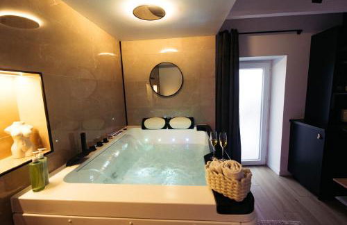 FRENCH KlSS - Love Room by PRIM0 C0NCIERGERIE - Foto 18