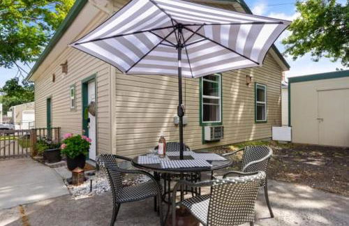 Le Petit Guesthouse -King Bed Walk to Whitworth - Foto 16