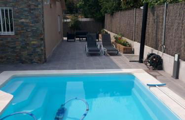 Cerca de Barcelona, y entre tres Parques Naturales, casa de 4 habitaciones y 2 baños con piscina, barbacoa y chimenea - Foto 55