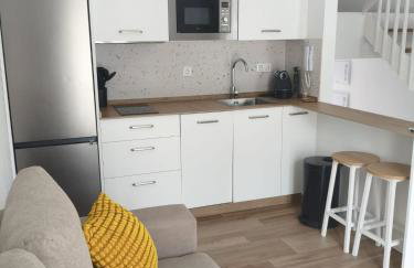 Casa Sebastiana Alojamiento moderno con terraza y vistas al mar, ideal para parejas - Foto 2