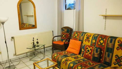 Biete ruhige Zwei-Zimmer Souterrain-Wohnung - Foto 3