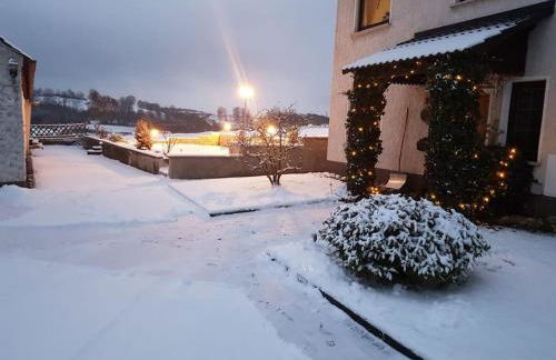 Fewo "Elsa" Reichmannsdorf - Brötchenservice - Foto 47