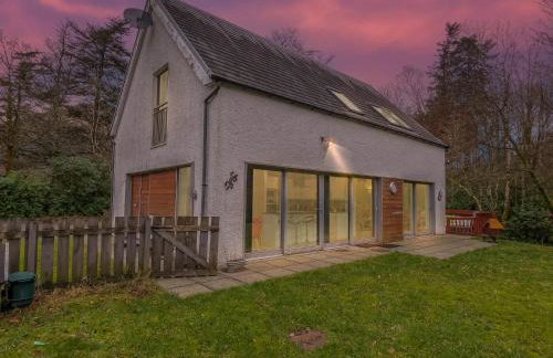 Cheerful Stays: 4 Bedroom Cottage in Arrochar - Foto 39