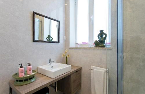 Luxurious Pink House and Parking - Foto 34