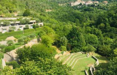 Spacious 2 bedroom condo - Photo 28