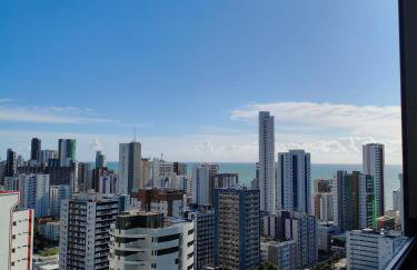 Flat Luxo em Boa Viagem perto de Restaurantes e do Aeroporto - Foto 2