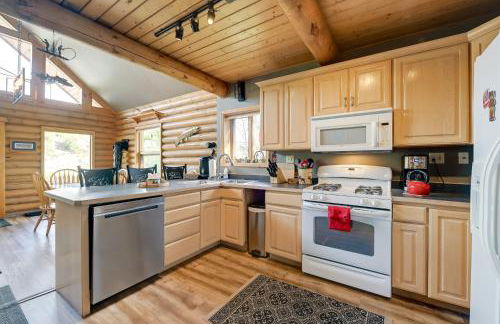 Soldotna Fishing Lodges with Dock on Kenai River! - Foto 41