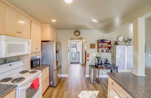 Walk to Boat Launch! Heritage House of Lakeport - Foto 12