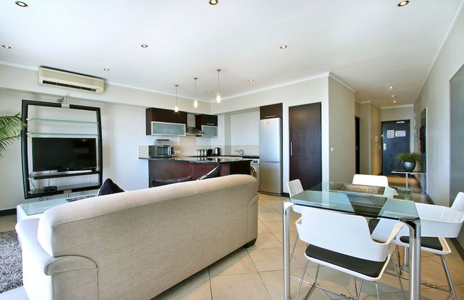 ITC Hospitality Group One Bedrooms Icon Building - Photo 19