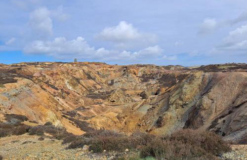 2 Bed Sea View Apartment with Balcony Parking - Pass the Keys - Foto 36