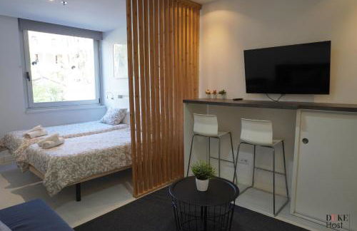 Almagro Apartments - Photo 11