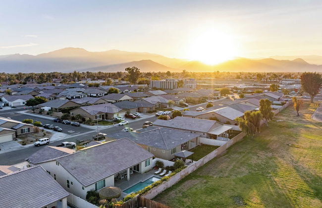 Luxe Indio Stay w/ Pool, Tiki Bar & Fire Pit Near Coachella Longfellow - Foto 43