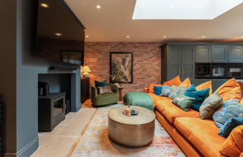 St James Cottage - Luxurious Dorset Escape in Idyllic Milton Abbas - Photo 47