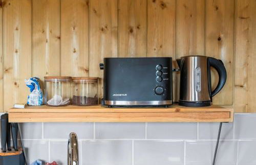 Unplug & Reconnect, Romantic Retreat with Hot Tub - Foto 11