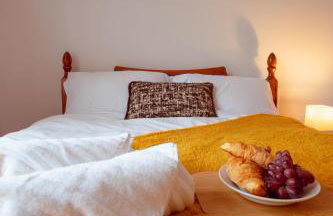 Beautiful 3BDR Flat By Stay Aura Short Lets & Serviced Accommodation Newcastle With Free WiFi & Parking - Foto 3