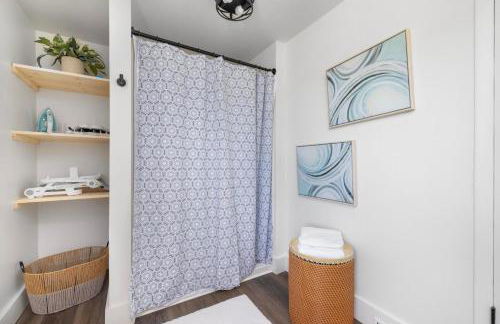 Walk to State Street - Remodeled Home - Foto 21