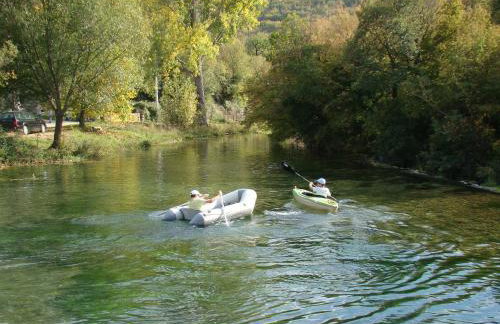 Waterfall House Getaway - Photo 19