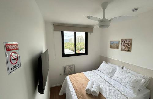 Apartamento mobiliado, com piscina e estacionamento na Barra da Tijuca - Foto 6