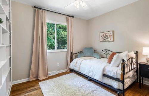 Large Remodeled 4 Bed 3 Bath Secluded With Hot Tub - Foto 27