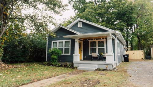 The Little Blue House - 1 King & 3 Queen beds - Foto 2