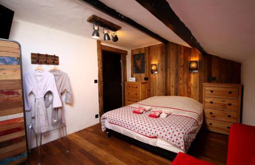 Chalet le Chantelevent for 24 Guests - Slope Views, Pool & Jacuzzi - Foto 41