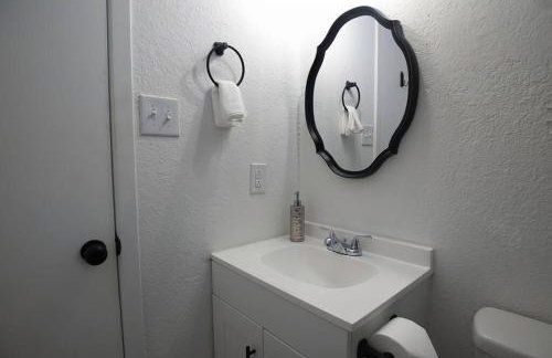 Chic & Cozy 2 bedroom - 1 bathroom - RATED BEST - Foto 14